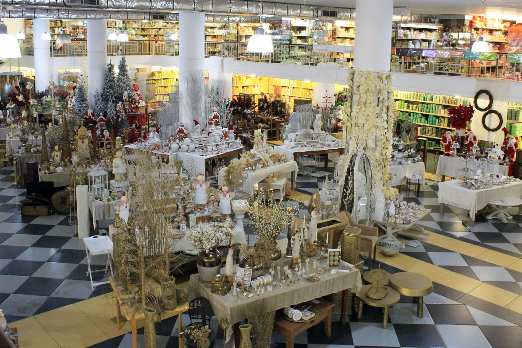 Christmas Decoration In Lebanon Dragee In Lebanon Chocolate